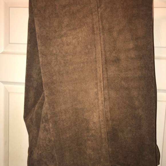 🔥 Bundle of 4 men’s pants 💥pre loved - Picture 2 of 8